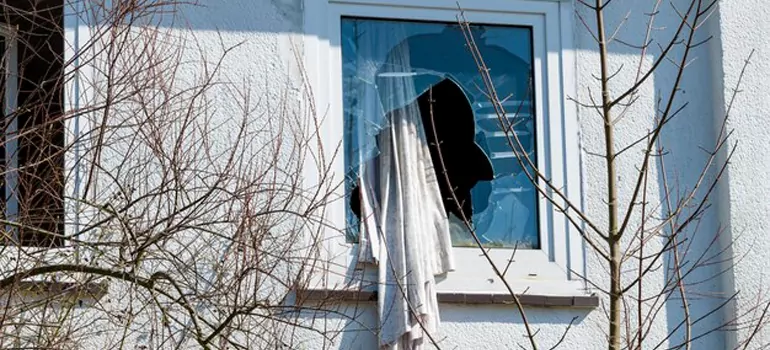 Storm Window Installation Contractors in Pinellas Park, FL