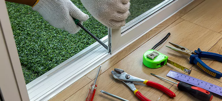 Window Hinge Repair in Pinellas Park, FL